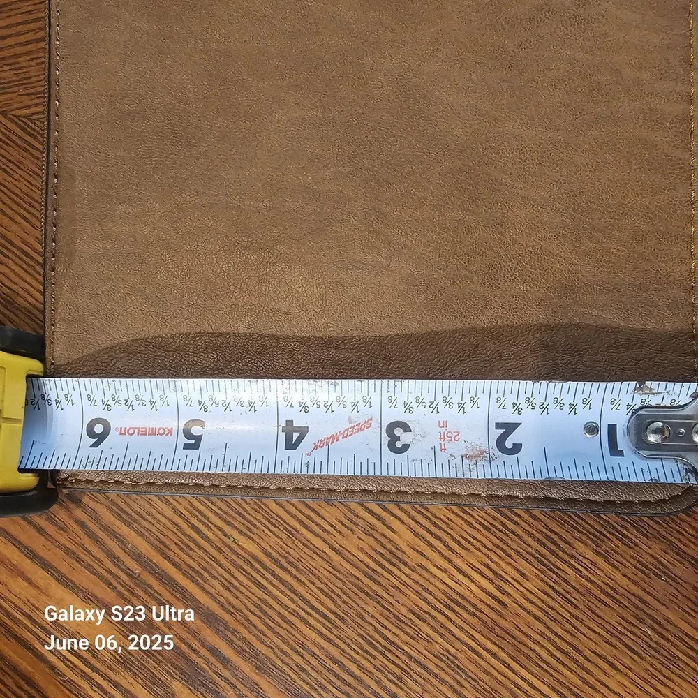 Calvin Klein Brown Faux‎ Leather Zip Wristlet Clutch Wallet Clip On Bag